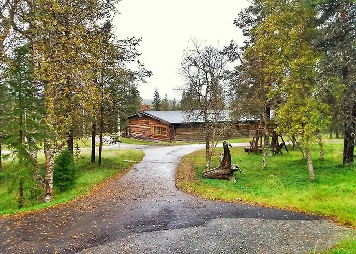 Kuukkeli Log Houses Aurora Resort