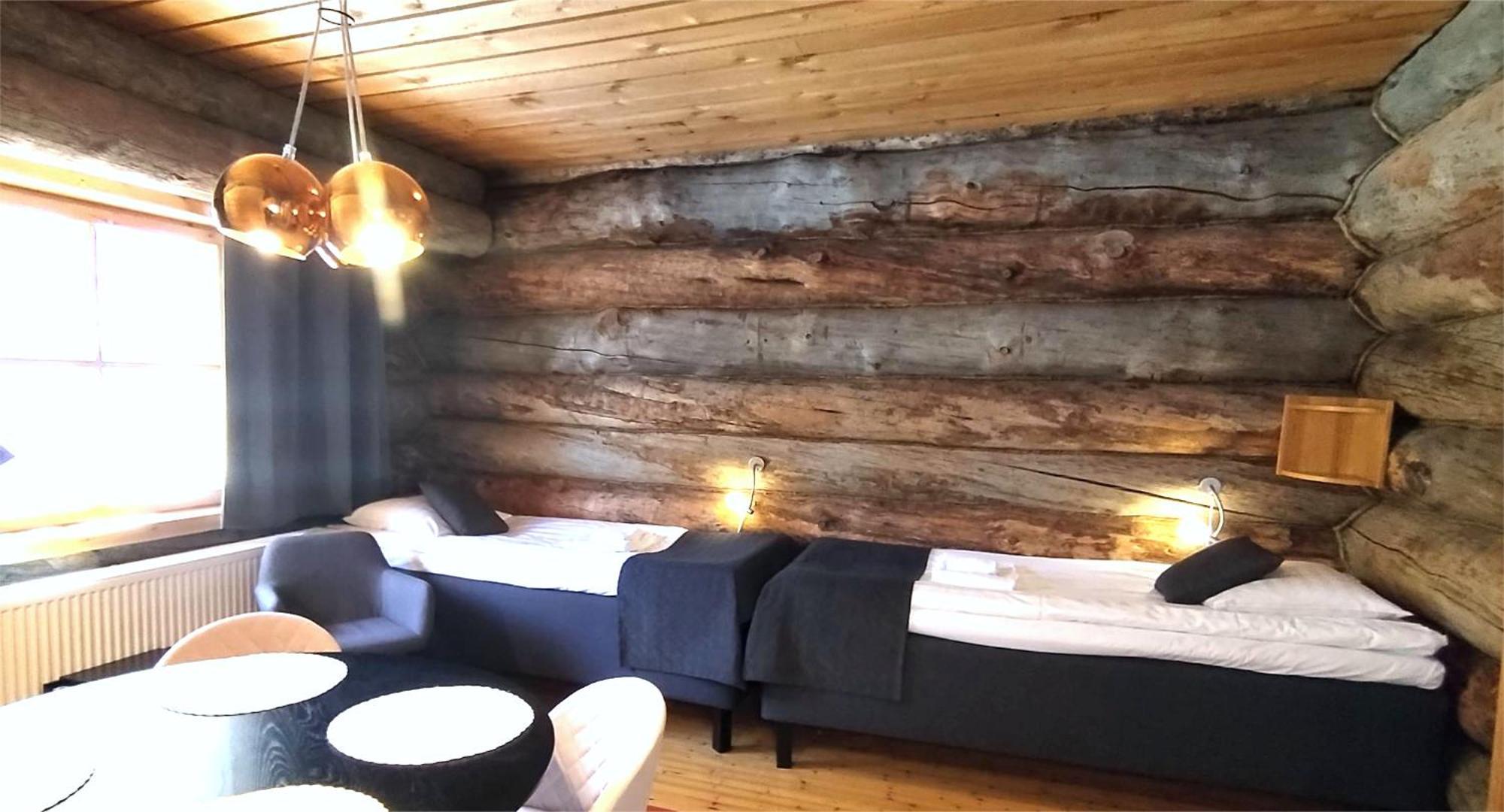 Kuukkeli Log Aurora