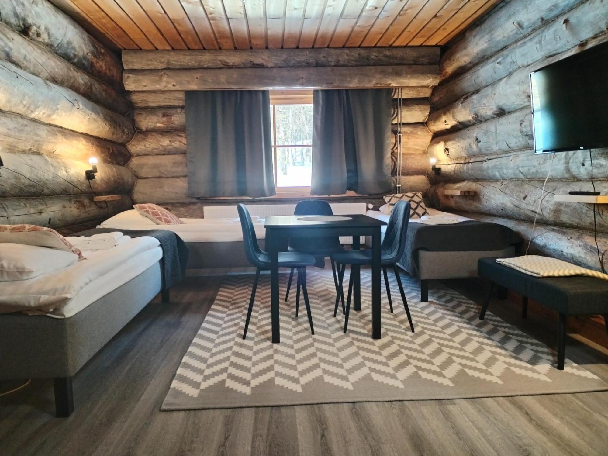 Kuukkeli Log Aurora Saariselkä