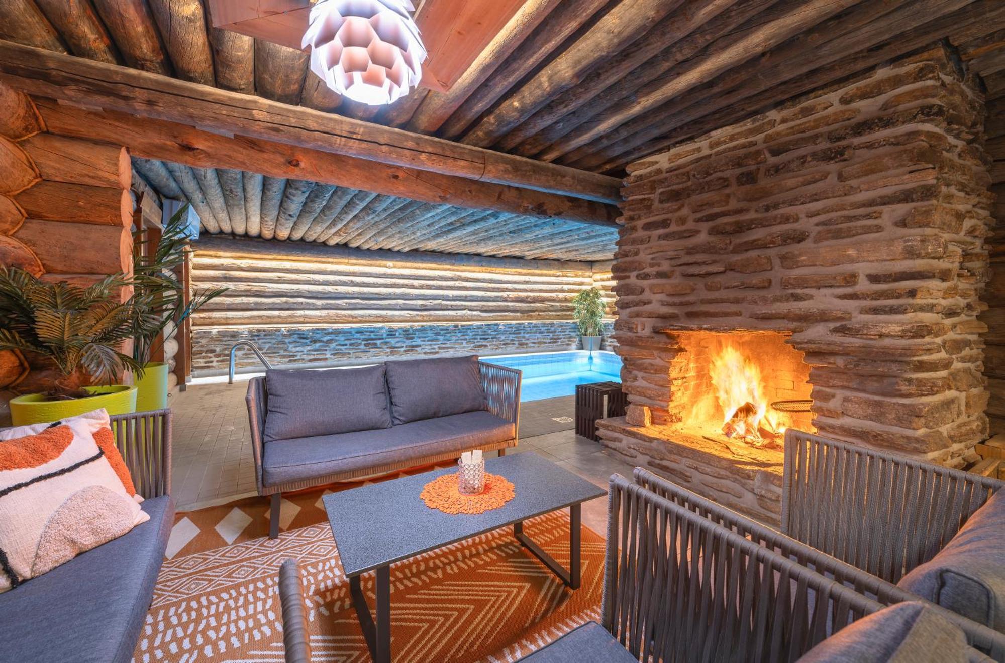 Kuukkeli Log Aurora Lejlighedshotel 4*