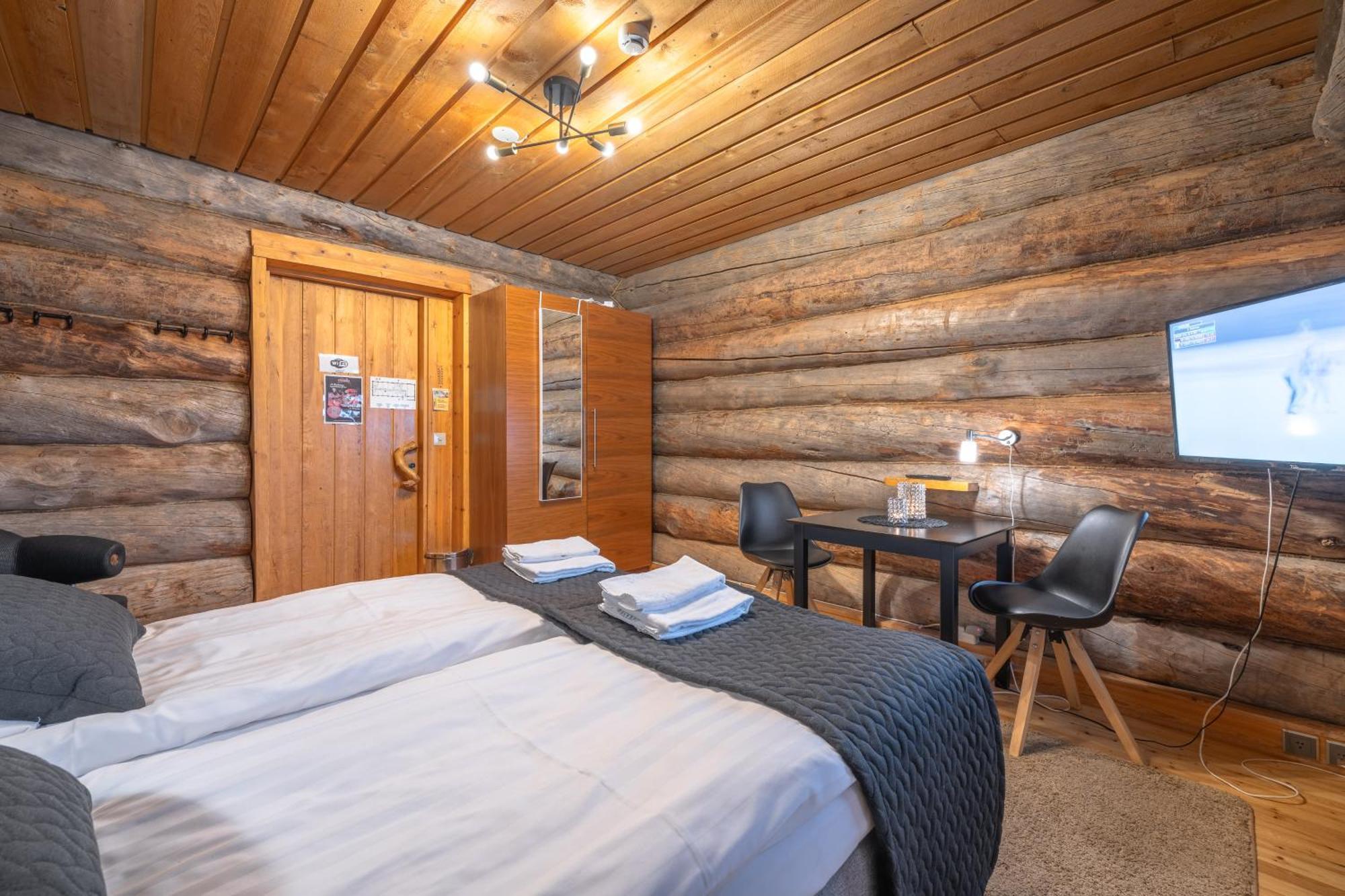Lejlighedshotel Kuukkeli Log Aurora
