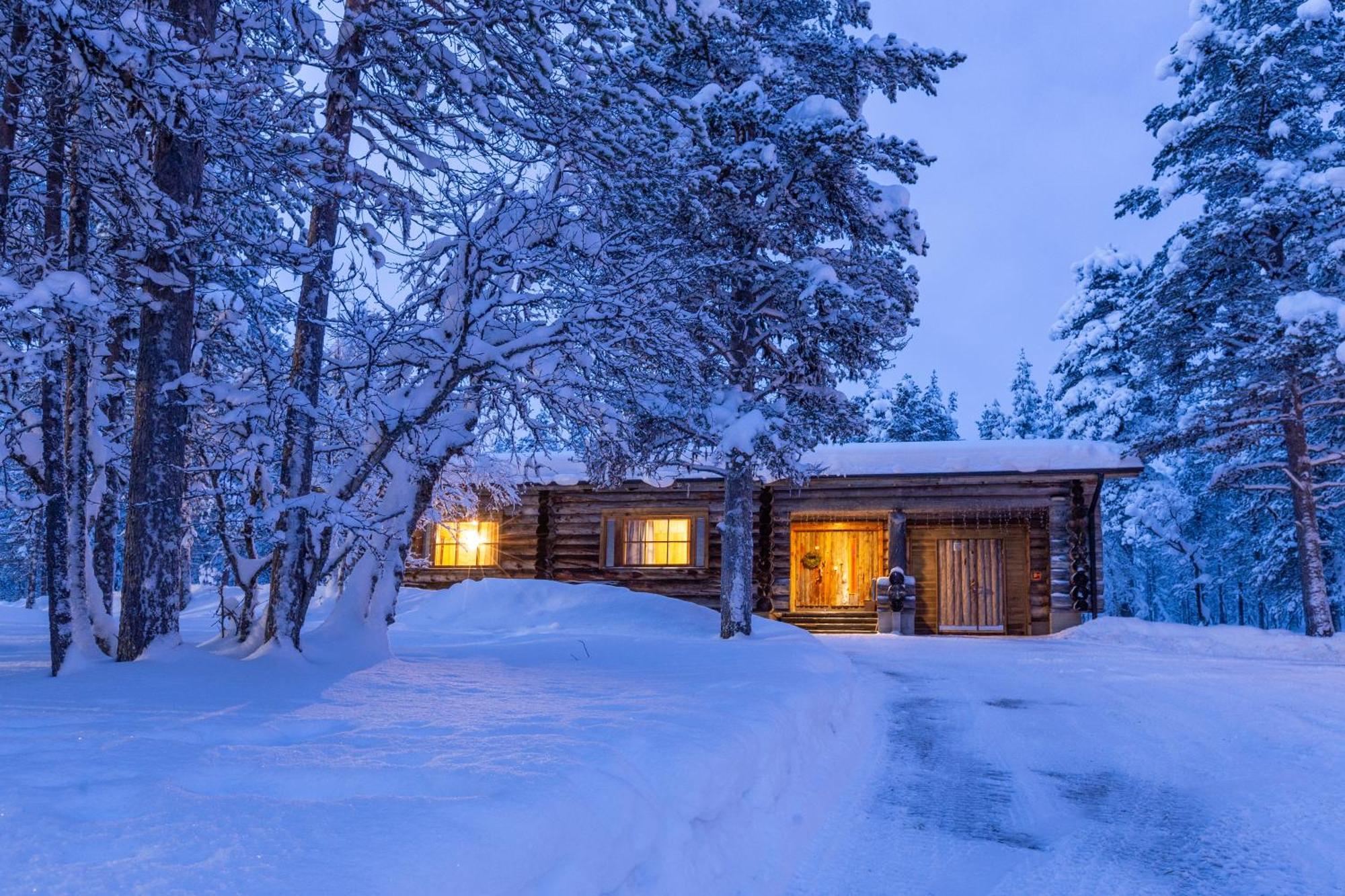 Kuukkeli Log Aurora 4*