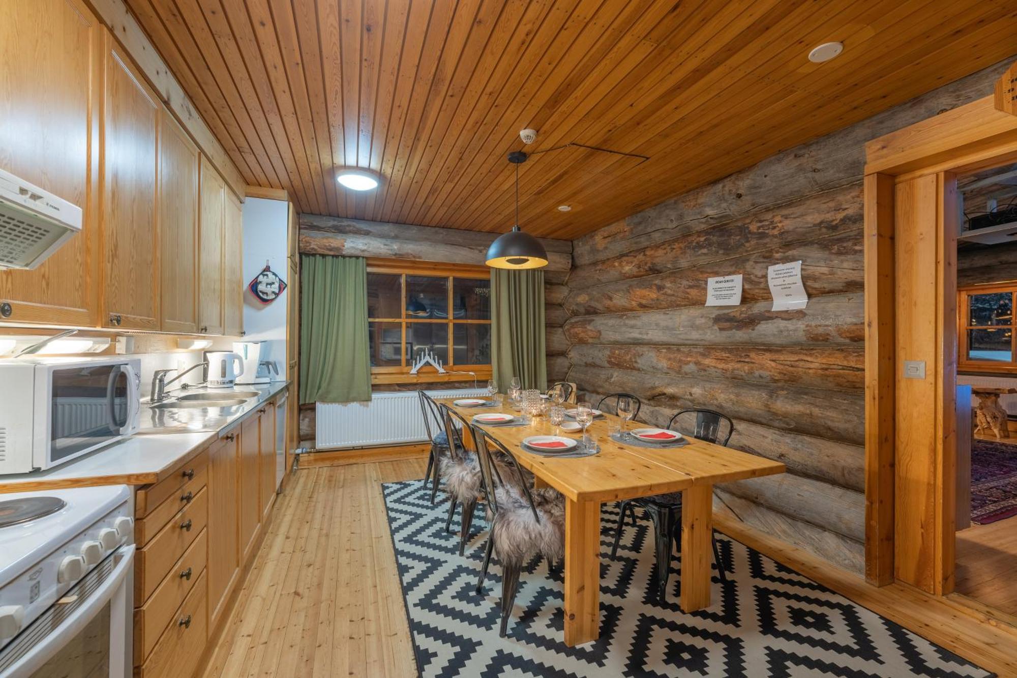 Aparthotel Kuukkeli Log Aurora Saariselka