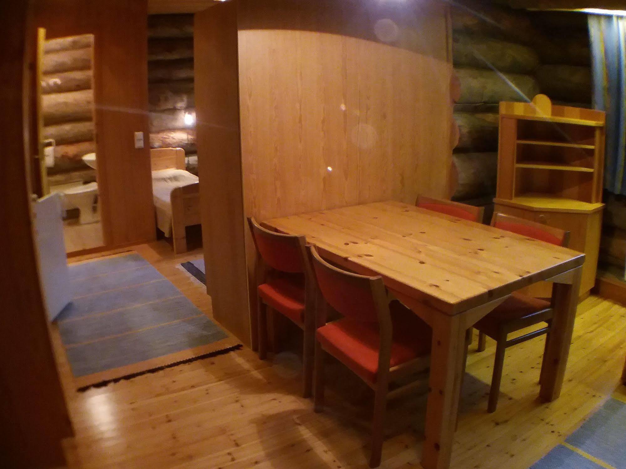 Kuukkeli Log Aurora Aparthotel 4*
