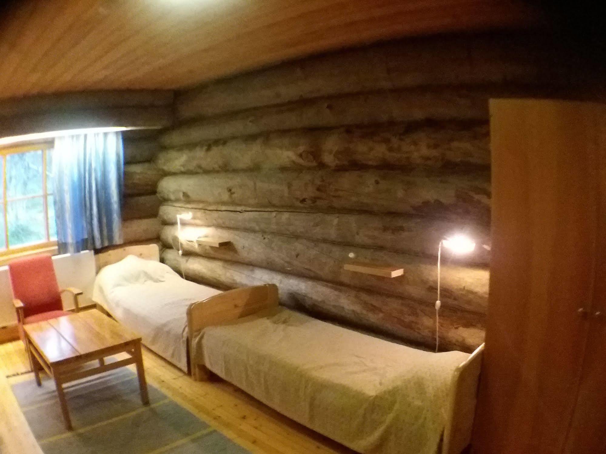 Kuukkeli Log Aurora Saariselkä